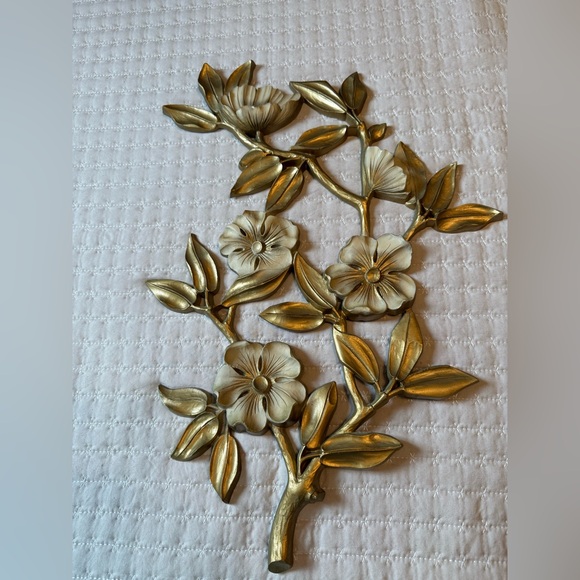 Vintage Syroco Flower Wall Hanging Pair Décor Gold Tone Retro 20" - Picture 2 of 7